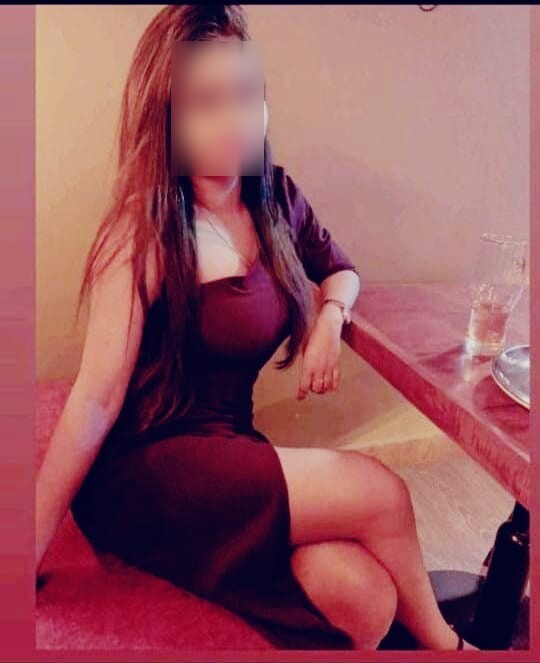 Independent Dehradun escort in stylish outfit
